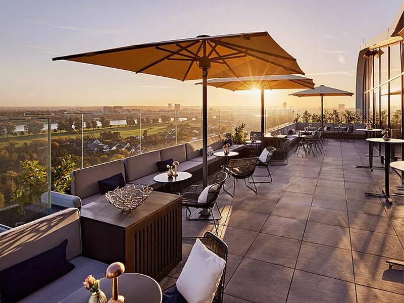 Otto's Skybar, Düsseldorf Strip Ceiling System Aluminum Panels Metal False Ceiling Otto's Skybar, Düsseldorf Strip Ceiling System Aluminum Panels Metal False Ceiling