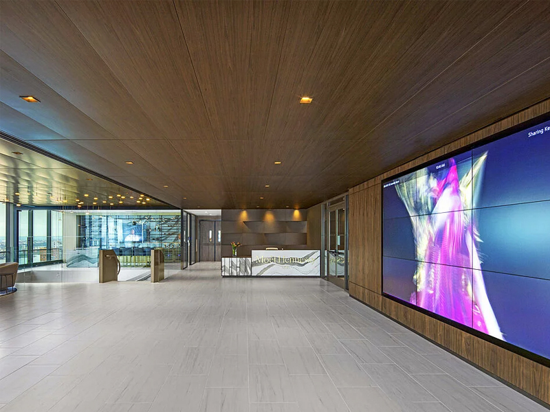 Moët Hennessy, New York Strip Ceiling System Aluminum False Metal Panel Ceiling Moët Hennessy, New York Strip Ceiling System Aluminum False Metal Panel Ceiling