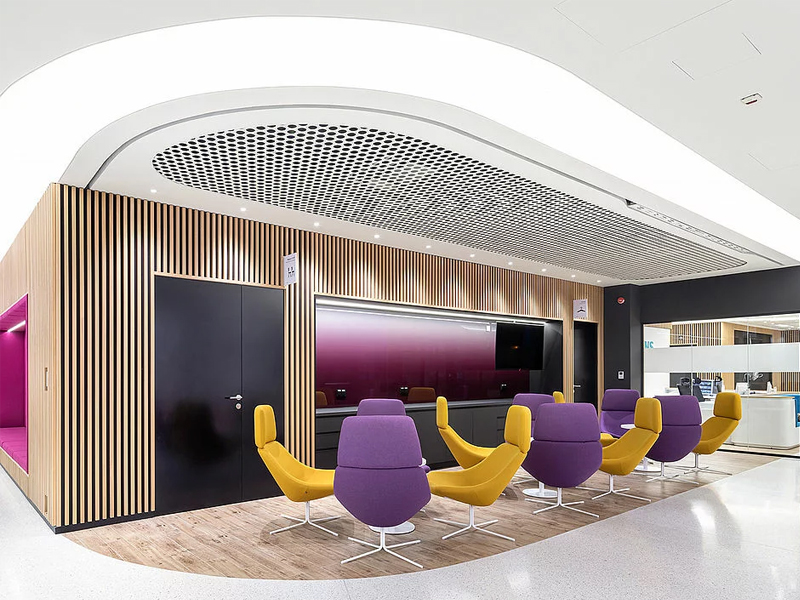 Siemens Warsaw Clip-in Metal ceiling System Aluminum False Panels Siemens Warsaw Clip-in Metal ceiling System Aluminum False Panels