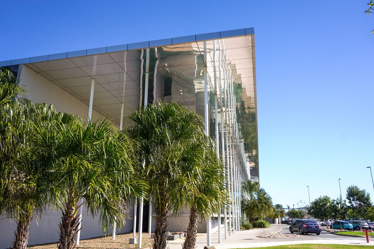 Aluminium cladding – Mirror Aluminium Panel (MAP)