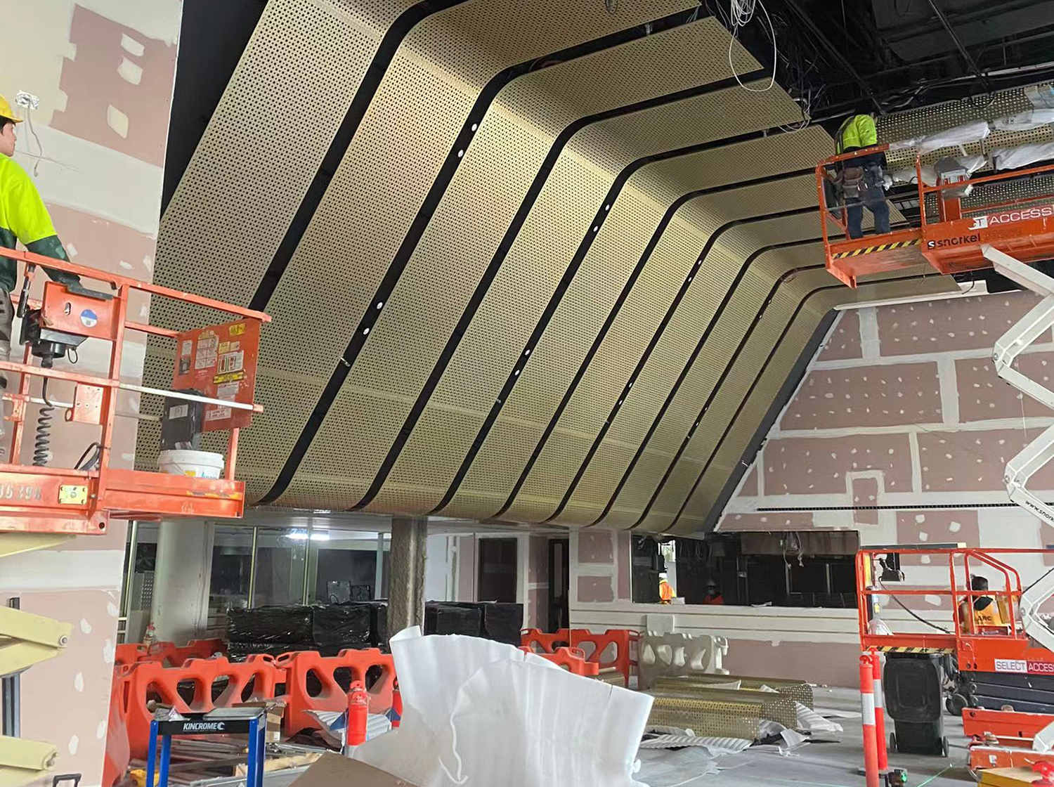 Australia Melborne Marvel Stadium VIP Aluminum Perforated Raft Bespoke Metal Ceiling