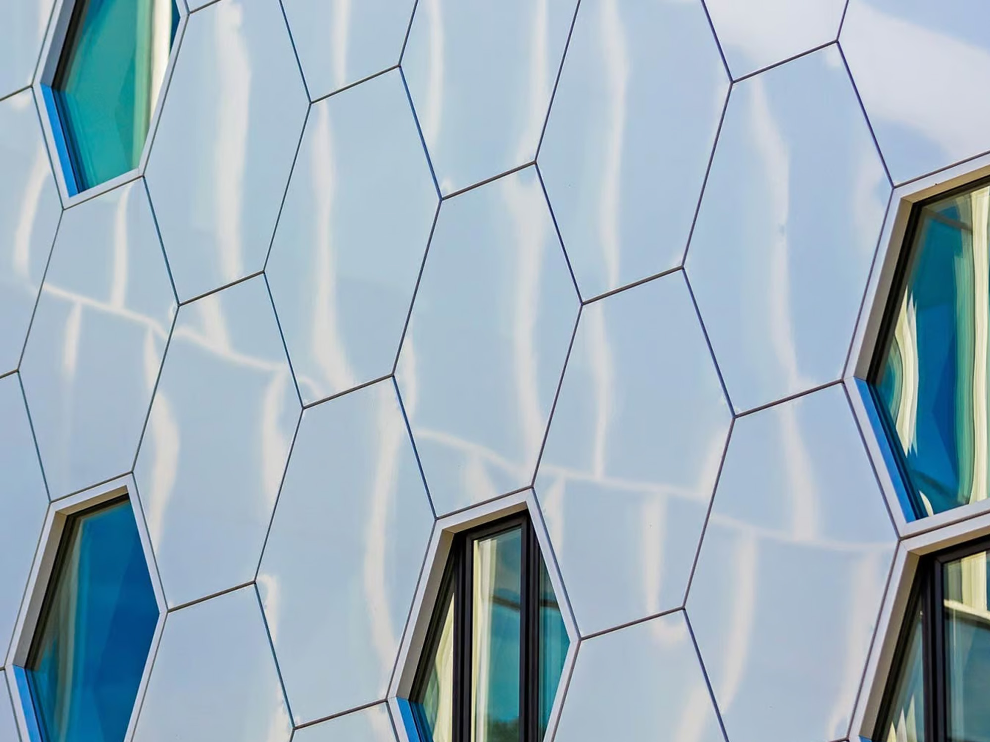 Aluminium curtain wall designs exterior building solid aluminum metal facade panels.jpg Aluminium curtain wall designs exterior building solid aluminum metal facade panels.jpg