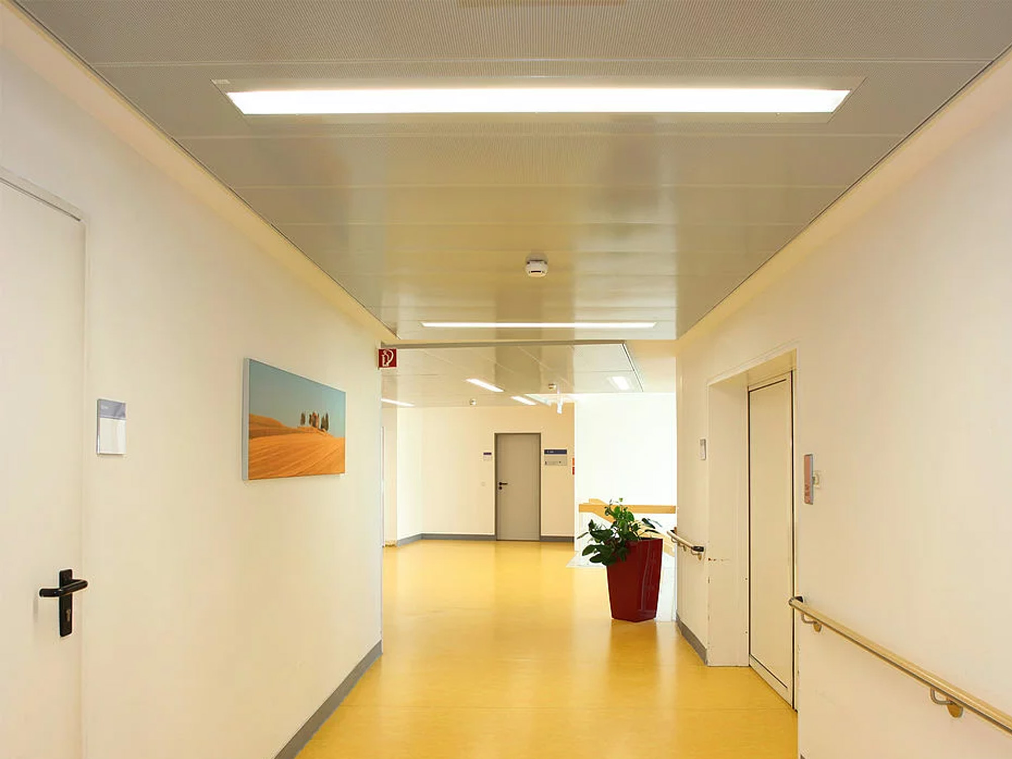 Hospital Aluminum Ceiling Aluminum False Ceiling Panel Baffle Ceiling Hospital Aluminum Ceiling Aluminum False Ceiling Panel Baffle Ceiling