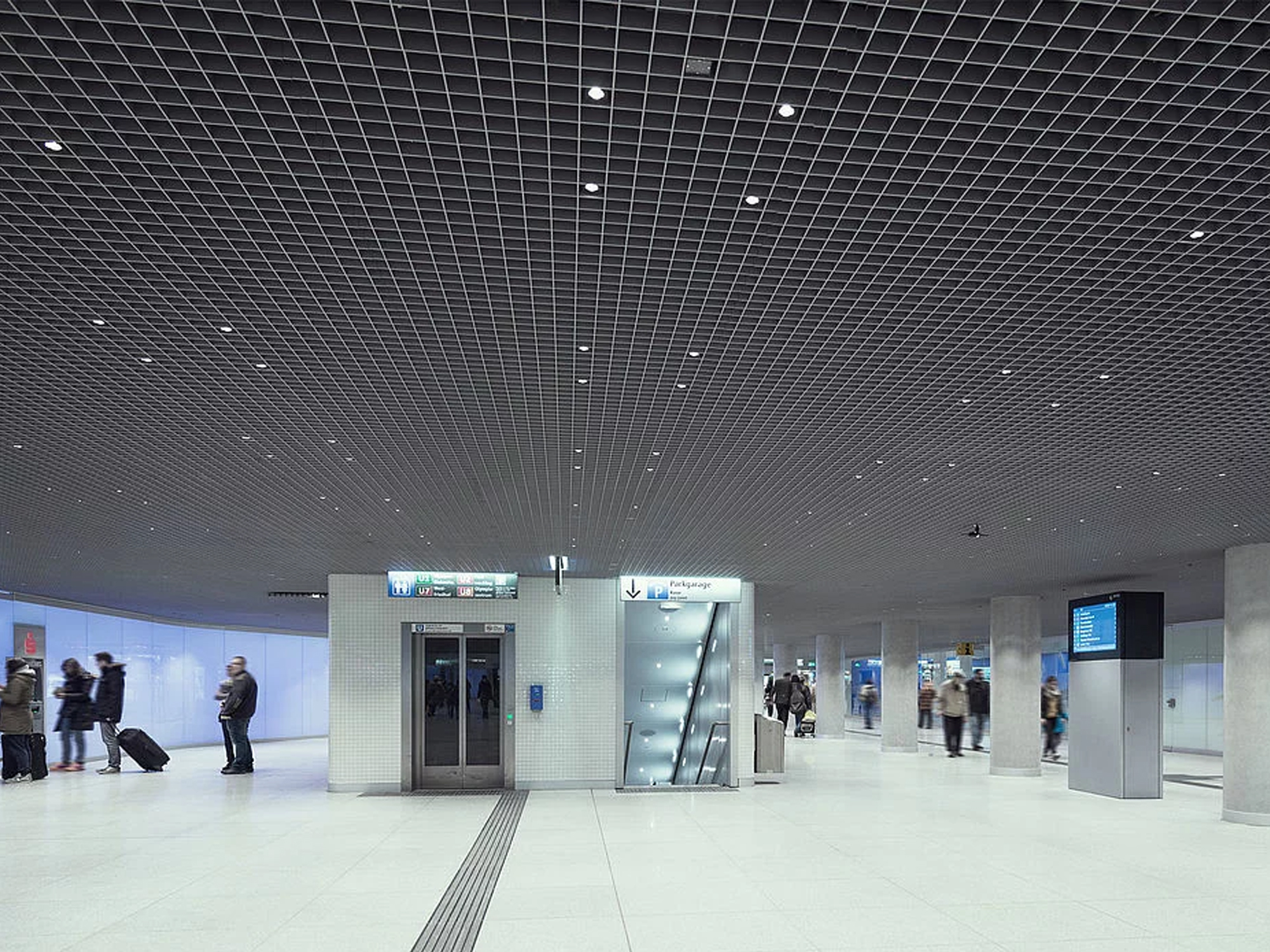 Subway mezzanine central station OPEN GRID CEILING SYSTEMS Strip Ceiling Metal Aluminum Ceiling Aluminum Panel Subway mezzanine central station OPEN GRID CEILING SYSTEMS Strip Ceiling Metal Aluminum Ceiling Aluminum Panel