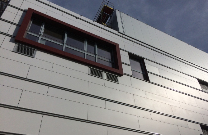  Bundeswehr Hospital Metal Cladding Details Flashclad Cladding Aluminium Wall Cladding Systems