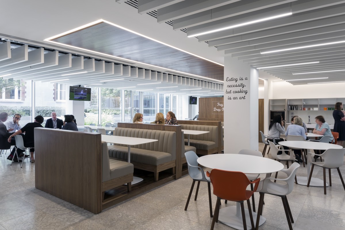 Enhancing Aesthetic Appeal in Restaurants with Aluminum Strip Ceiling Enhancing Aesthetic Appeal in Restaurants with Aluminum Strip Ceiling