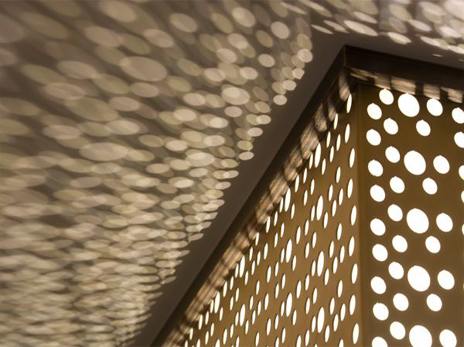 Exploring the Beauty and Versatility of Metal Mesh Panels in Modern Interior Design Exploring the Beauty and Versatility of Metal Mesh Panels in Modern Interior Design