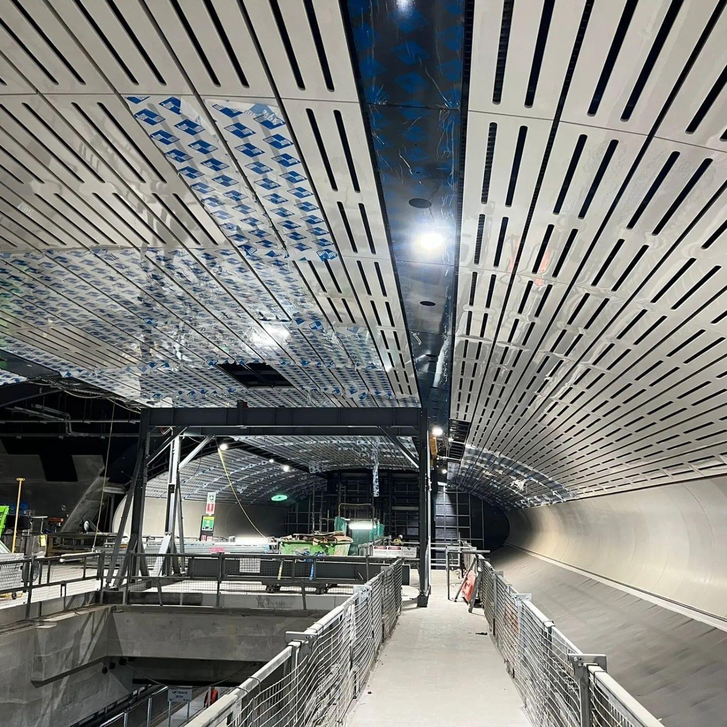 Architectural Elegance: Custom Aluminum Ceiling Solutions for Modern Spaces.jpg Architectural Elegance: Custom Aluminum Ceiling Solutions for Modern Spaces.jpg