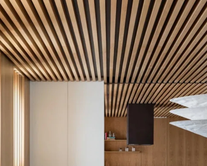 Aluminum Metal Baffle Strip Ceiling System Panels in Commercial Spaces Aluminum Metal Baffle Strip Ceiling System Panels in Commercial Spaces